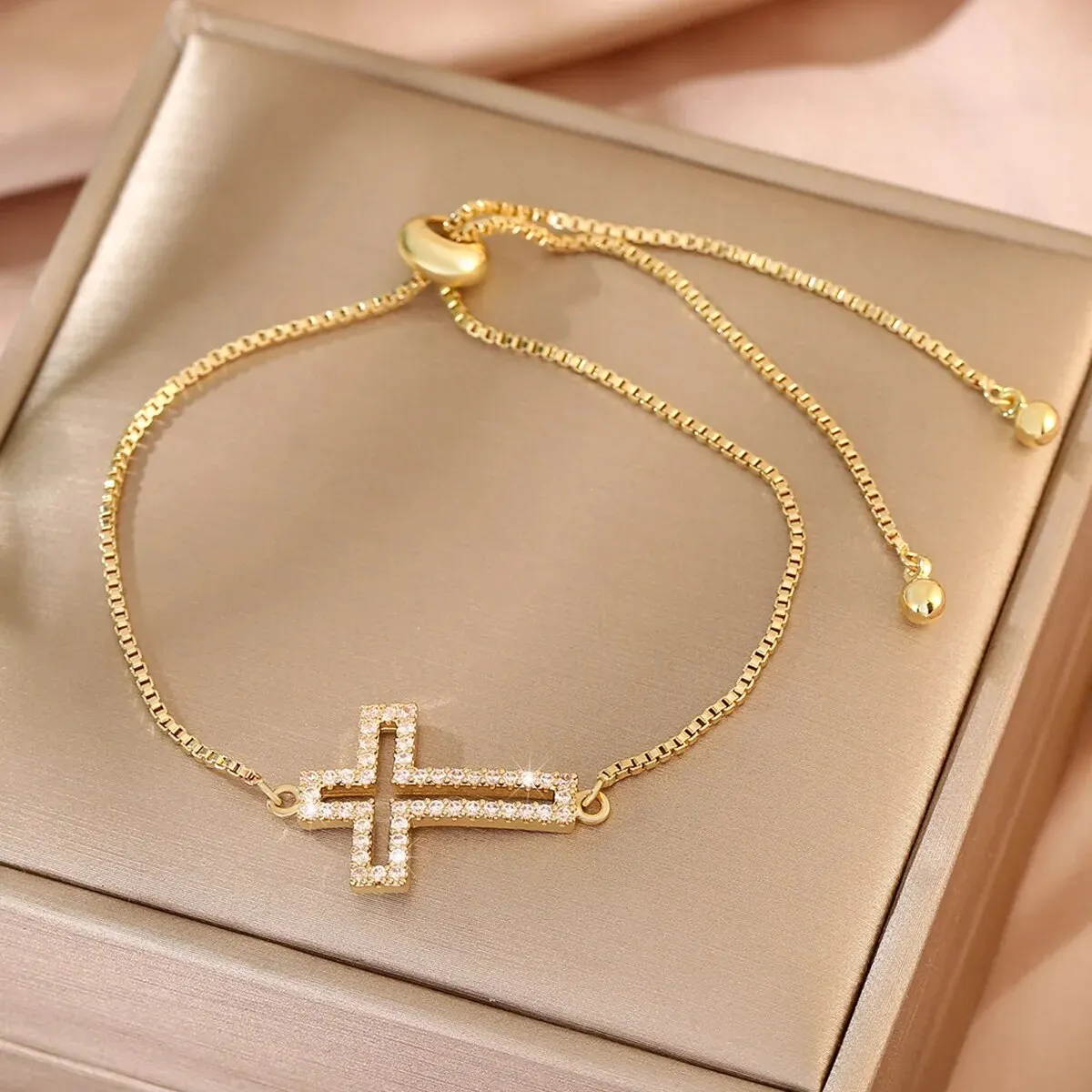 Cross Gold for men and women